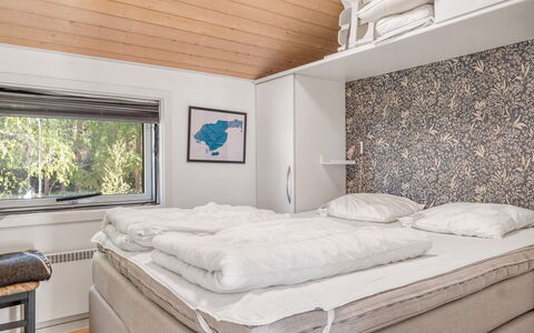 Tishon - 100M from the Sea: Interior Design, Bedroom, Bed, Bed Sheet, Ceiling, Bedding, Room, Bed Frame, Linens, Mattress