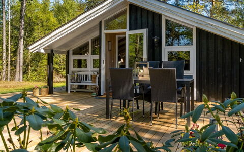Vasa - 400M from the Sea: Wood, Home, Porch, Deck, Hardwood, Roof, Wood Stain, Wood Flooring, Eco Hotel