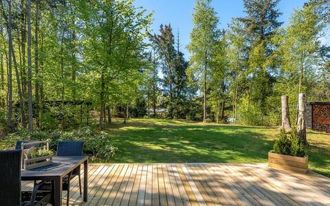 Vasa - 400M from the Sea: Wood, Home, Porch, Deck, Hardwood, Roof, Wood Stain, Wood Flooring, Eco Hotel