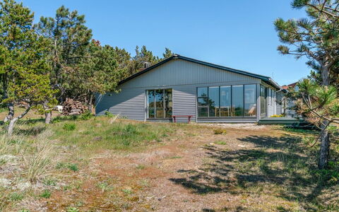 Petersen - 50M from the Sea: Wood, Home, Porch, Deck, Hardwood, Roof, Wood Stain, Wood Flooring, Eco Hotel