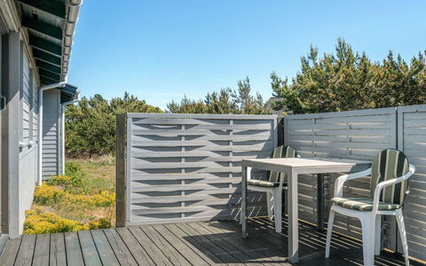 Petersen - 50M from the Sea: Wood, Home, Porch, Deck, Hardwood, Roof, Wood Stain, Wood Flooring, Eco Hotel