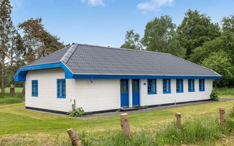 Ema - 5Km from the Sea: Wood, Home, Porch, Deck, Hardwood, Roof, Wood Stain, Wood Flooring, Eco Hotel