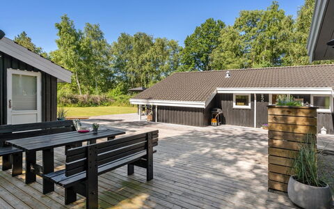 Mika - 1Km from the Sea: Wood, Home, Porch, Deck, Hardwood, Roof, Wood Stain, Wood Flooring, Eco Hotel