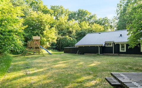 Lovis - 600M from the Sea: Tree, Grass, Shade, Cottage, Rural Area, Lawn, Garden, Backyard, Estate, Yard