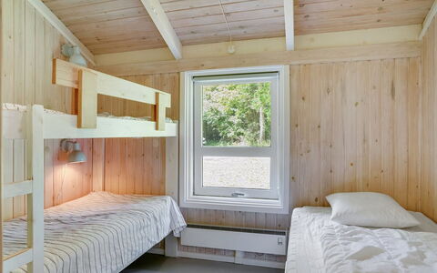 Lovis - 600M from the Sea: Wood, Bunk Bed, Bedroom, Ceiling, Floor, Bed, Bed Frame, Wood Stain, Hardwood, Bedding