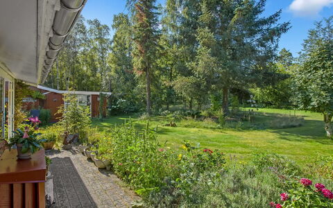 Hartvig - 800M from the Sea: Roof, Cottage, Home, Shade, Siding, Farmhouse, Porch, Outdoor Structure, Garden Buildings