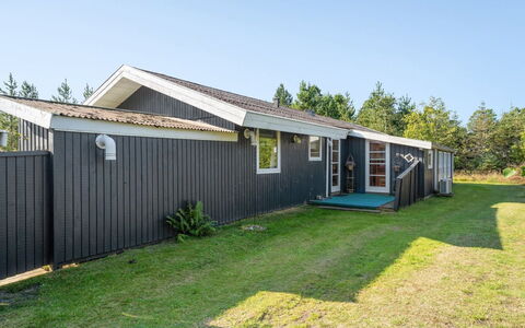 Dorith - 400M from the Sea: Architecture, Roof, Home, Composite Material, Daylighting, Siding, Driveway