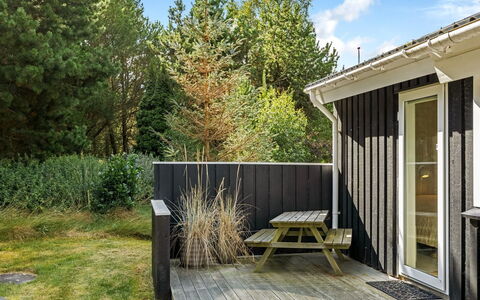 Friederike - 300M from the Sea: Blue, Shrub, Cottage, Groundcover, Garden, Estate, Shade, Landscaping, Farmhouse, Eco Hotel
