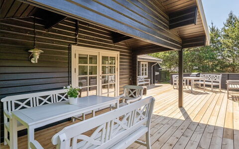 Dorthea - 200M from the Sea: Furniture, Interior Design, Flooring, Wood, Floor, Ceiling, Wood Flooring, Chair, Table, Lighting