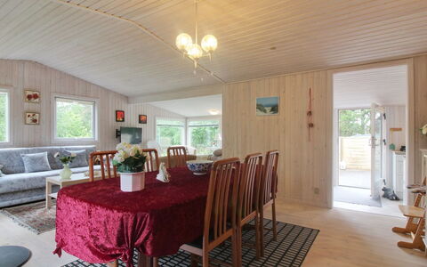 Elmer - 400M from the Sea: Grass, Grassland, Land Lot, Cottage, Rural Area, Meadow, Garden Buildings, Garden, Shed