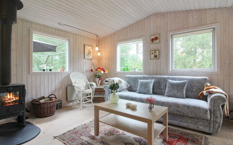Elmer - 400M from the Sea: Grass, Grassland, Land Lot, Cottage, Rural Area, Meadow, Garden Buildings, Garden, Shed