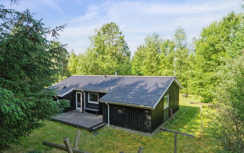 Gretelise - 2Km from the Sea: Residential Area, Roof, Suburb, Driveway, Estate, Chimney