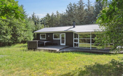 Gretelise - 2Km from the Sea: Residential Area, Roof, Suburb, Driveway, Estate, Chimney