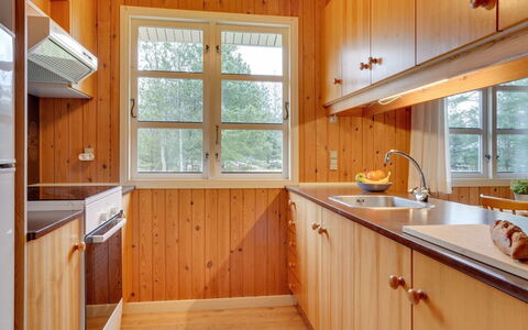 Gizelle - 1.5Km from the Sea: Wood, Kitchen, Interior Design, Flooring, Countertop, Sink, Plumbing Fixture, Wood Stain, Cabinetry, Tap