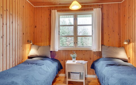 Gizelle - 1.5Km from the Sea: Wall, Interior Design, Flooring, Bedroom, Floor, Wood, Furniture, Bed, Ceiling, Room