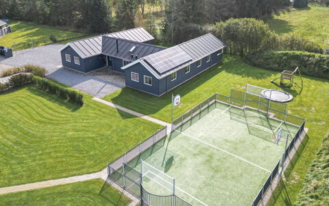 Sinikka - 350M from the Sea: Wood, Home, Porch, Deck, Hardwood, Roof, Wood Stain, Wood Flooring, Eco Hotel