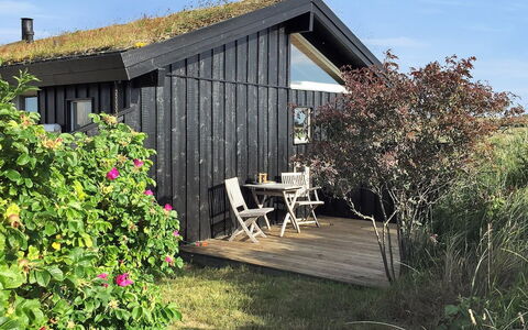 Gerulf - 600M from the Sea: Blue, Shrub, Cottage, Groundcover, Garden, Estate, Shade, Landscaping, Farmhouse, Eco Hotel