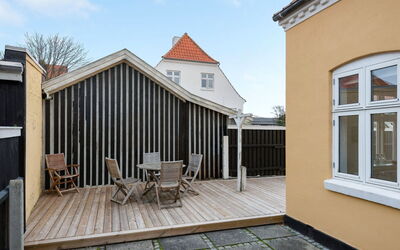 Liina - 200M from the Sea