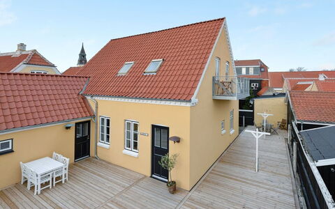 Ejler - 200M from the Sea
