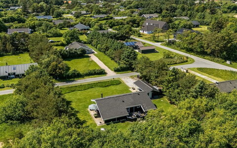 Vilmar - 1.2Km from the Sea: Green, Bird'S-Eye View, Residential Area, Landscape, Aerial Photography, Plain, Land Lot, Home, Suburb, Rural Area