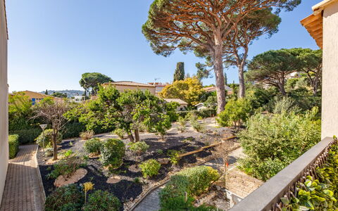 Accommodation:&nbsp;Les Jardins D'Ys 100.10