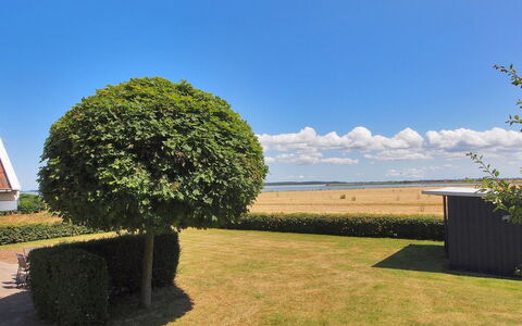 Spase - 250M to the Fjord: Roof, House, Home, Cottage, Siding, Estate, Driveway, Garden Buildings, Yard, Shed