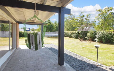 Spase - 250M to the Fjord: Shade, Garden, Outdoor Structure, Landscaping, Pergola, Pavilion, Canopy, Beam, Yard, Backyard