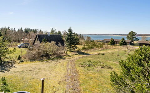 Lefke - 400M to the Fjord: Architecture, Roof, Home, Composite Material, Daylighting, Siding, Driveway