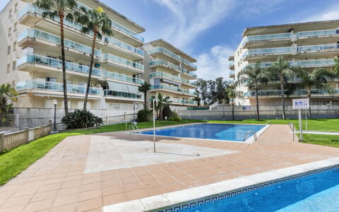 Village Park 2: Apartment, Condominium, Balcony, Shade, Hotel