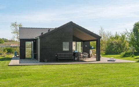 Gregor - 300M from the Sea: Apartment, Shade, Balcony, Chair, Fence, Outdoor Furniture, Aluminium, Artificial Turf