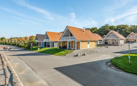 Skjalm - 100M to the Fjord: Roof, Home, Cottage, Siding, Shade, Farmhouse, Estate, Driveway, Garden Buildings, Yard
