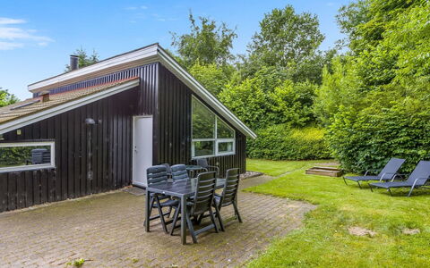 Corinna - 28Km from the Sea: 