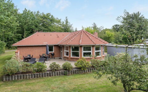 Wyatt - 30Km from the Sea: House, Home, Roof, Residential Area, Cottage, Estate, Farmhouse, Lawn, Landscaping, Siding