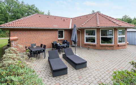 Wyatt - 30Km from the Sea: House, Home, Roof, Residential Area, Cottage, Estate, Farmhouse, Lawn, Landscaping, Siding