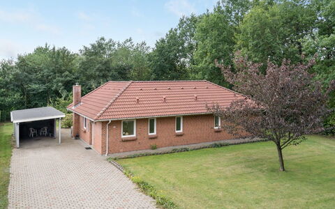 Wyatt - 30Km from the Sea: House, Home, Roof, Residential Area, Cottage, Estate, Farmhouse, Lawn, Landscaping, Siding