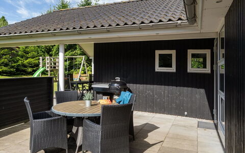 Hekla - 30Km from the Sea: Roof, House, Home, Cottage, Door, Siding, Deck, Porch, Plank, Hardwood