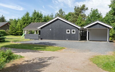 Hekla - 30Km from the Sea