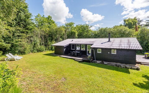 Vitus - 30Km from the Sea: Roof, House, Home, Cottage, Door, Siding, Deck, Porch, Plank, Hardwood