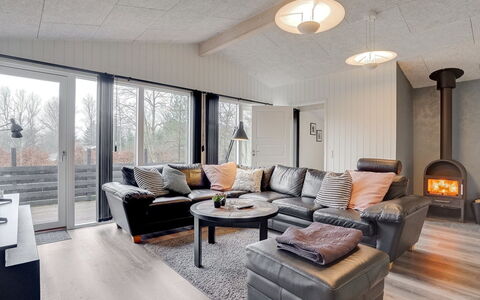 Vitus - 30Km from the Sea: Roof, House, Home, Cottage, Door, Siding, Deck, Porch, Plank, Hardwood