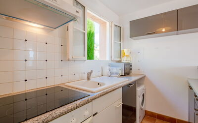 Accommodation:&nbsp;Le Petit Village 320.2