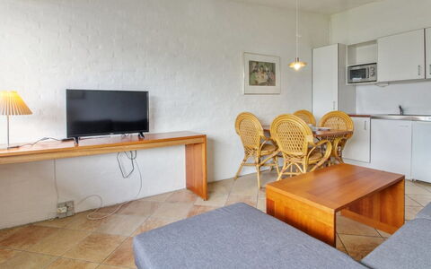 Illughi - 500M from the Sea: Blue, Shrub, Cottage, Groundcover, Garden, Estate, Shade, Landscaping, Farmhouse, Eco Hotel