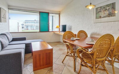 Wemund - 500M from the Sea