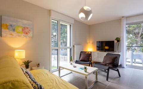Les Cyprès: Building, Window, Comfort, Wood, Television, Living Room, Interior Design, House, Couch, Floor