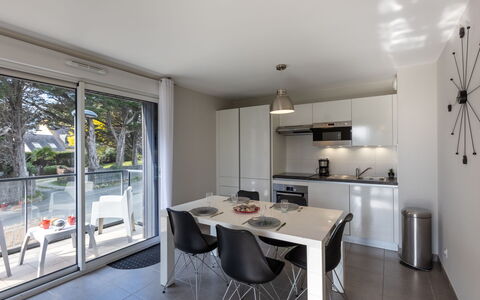 Les Cyprès: Building, Window, Comfort, Wood, Television, Living Room, Interior Design, House, Couch, Floor
