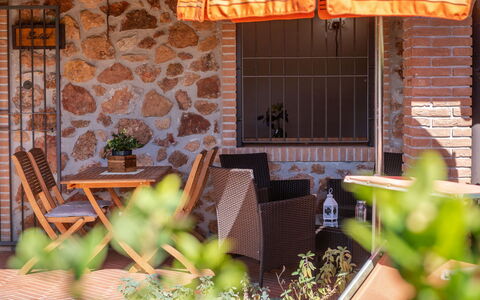 Massa Marittima 630: Plant, Property, Furniture, Wood, Building, Window, Shade, Chair, Interior Design, Cottage