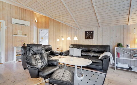 Lisel - 25Km from the Sea: Cottage, Shed, Hut, Farmhouse, Prairie, Shack, Barn, Log Cabin, Garden Buildings