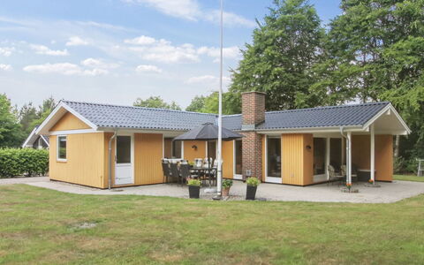 Friedeman - 29Km from the Sea: Furniture, Interior Design, Flooring, Wood, Floor, Ceiling, Wood Flooring, Chair, Table, Lighting