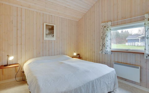Tatti - 30Km from the Sea: Wood, Ceiling, Interior Design, Flooring, Floor, Bedroom, Home, Bed, Room, Bed Sheet