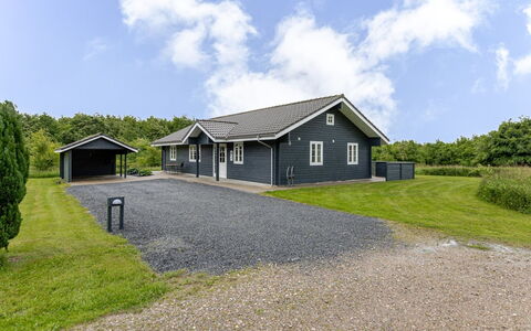 Quanna - 30Km from the Sea: Architecture, Roof, Home, Composite Material, Daylighting, Siding, Driveway