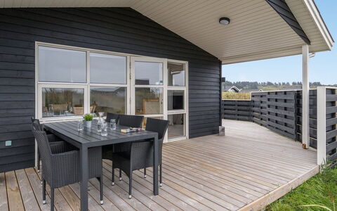 Clarissa - 300M from the Sea: Architecture, Roof, Home, Composite Material, Daylighting, Siding, Driveway